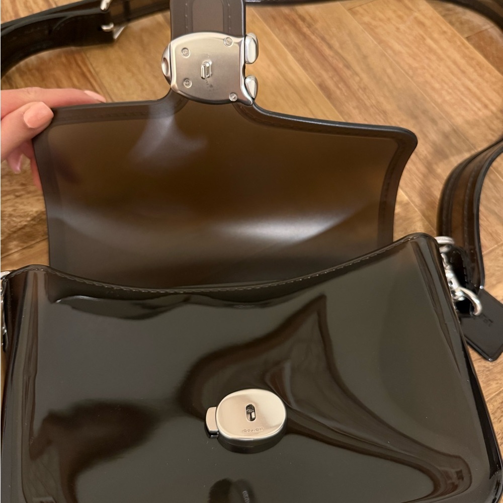 Jelly Tabby Shoulder Bag - Picture 11 of 15